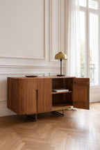 Aparador Selma - Efecto madera de nogal con patas de metal dorado