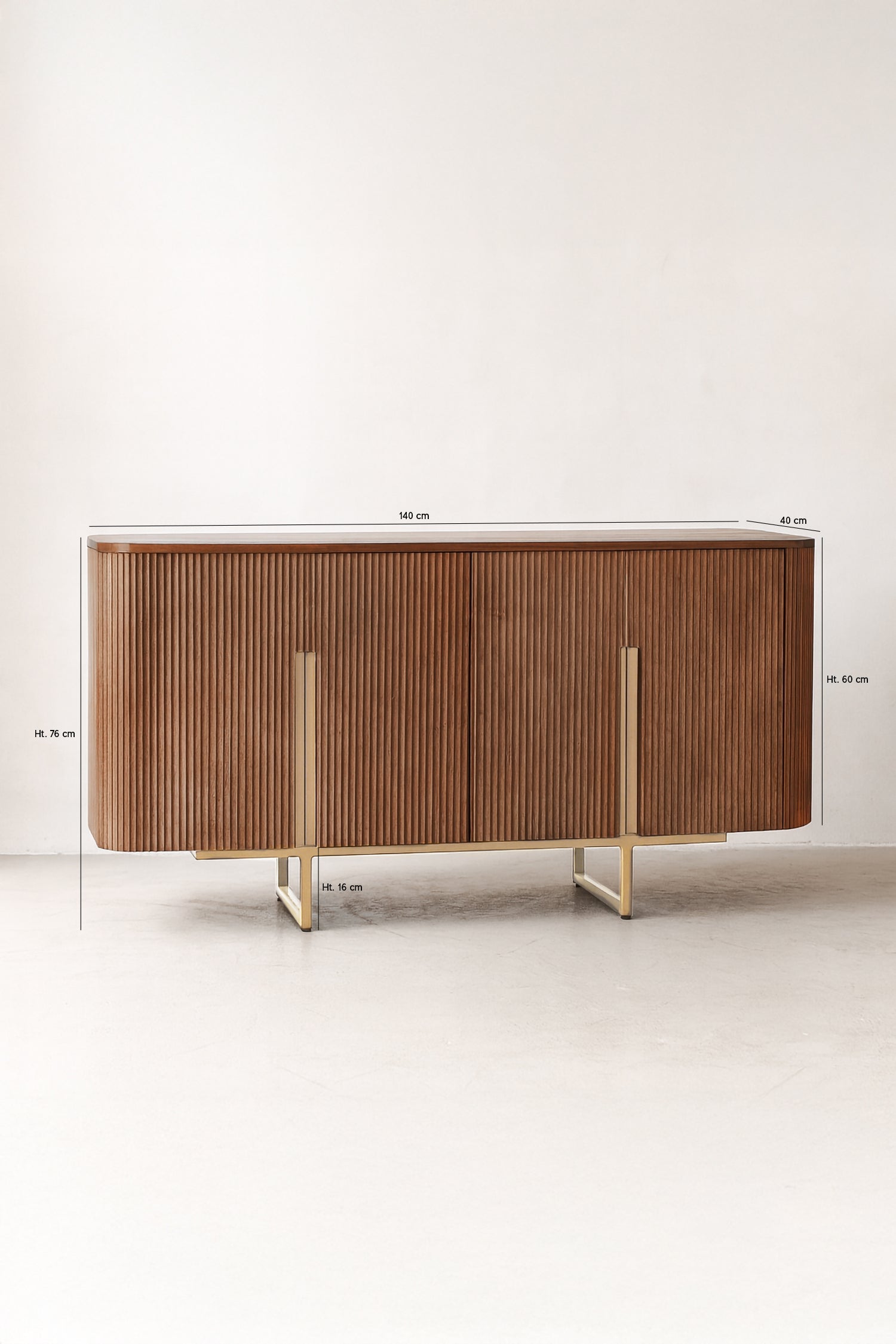 Aparador Selma - Efecto madera de nogal con patas de metal dorado