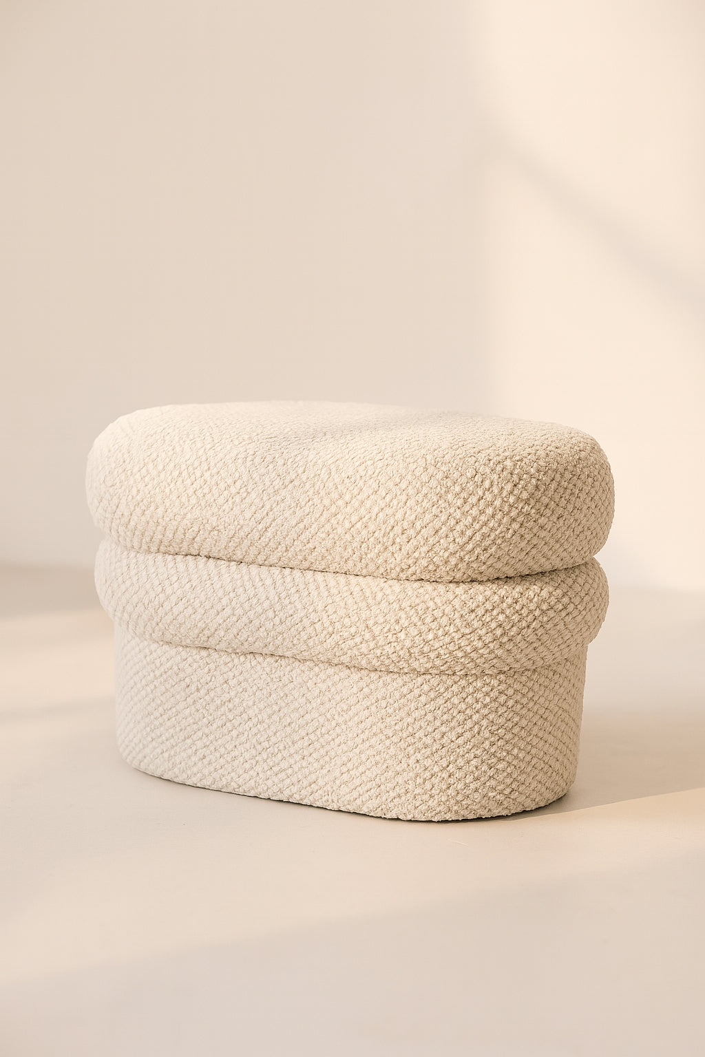Ulysse - Pouf Oval - Bouclette/Bois - Beige