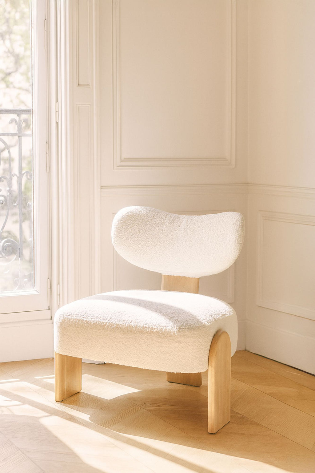 Hella - Fauteuil - Tissu Bouclette/Bois - Blanc