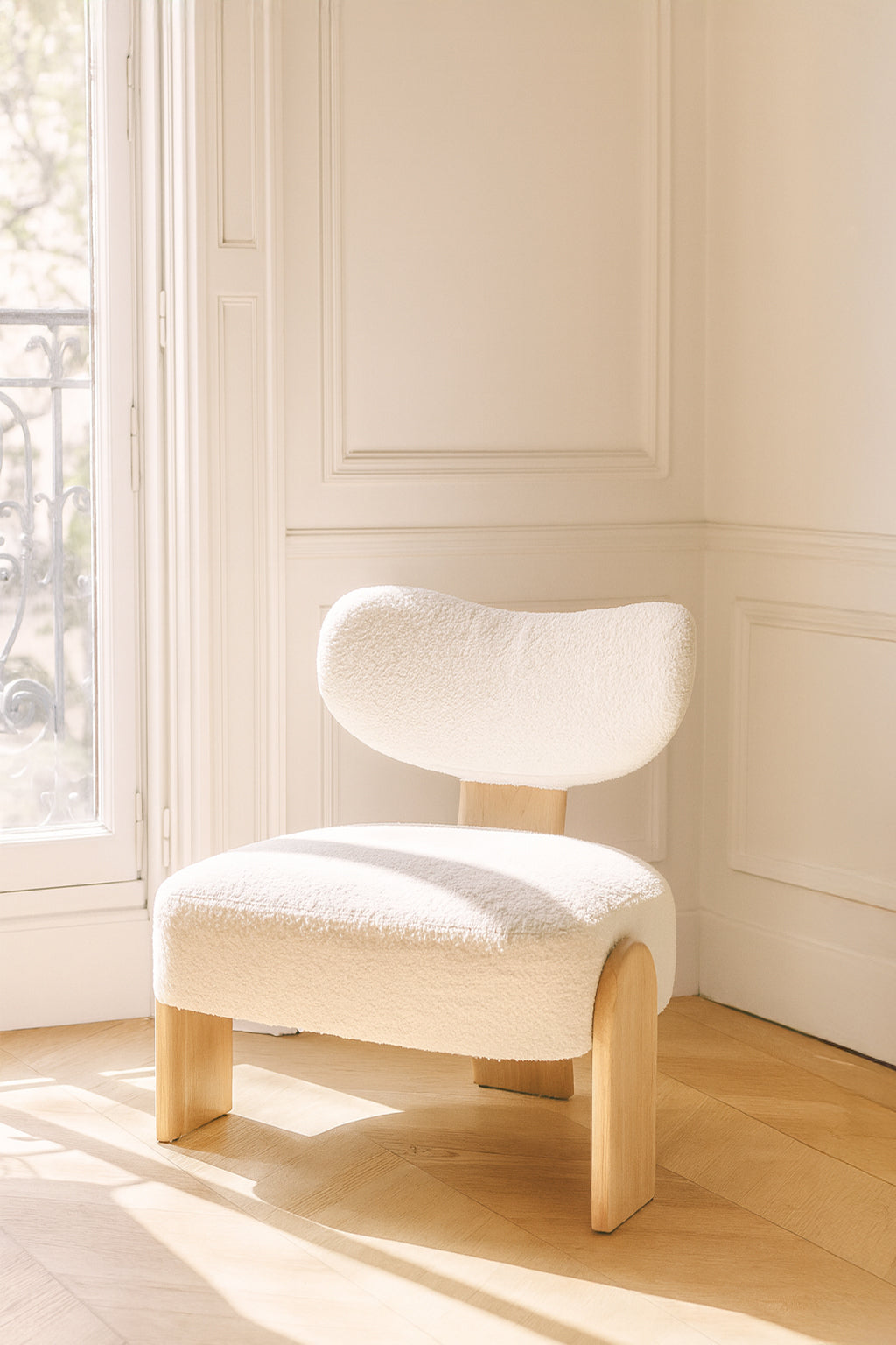 Hella - Sillón - Tejido Bouclé/Madera - Blanco