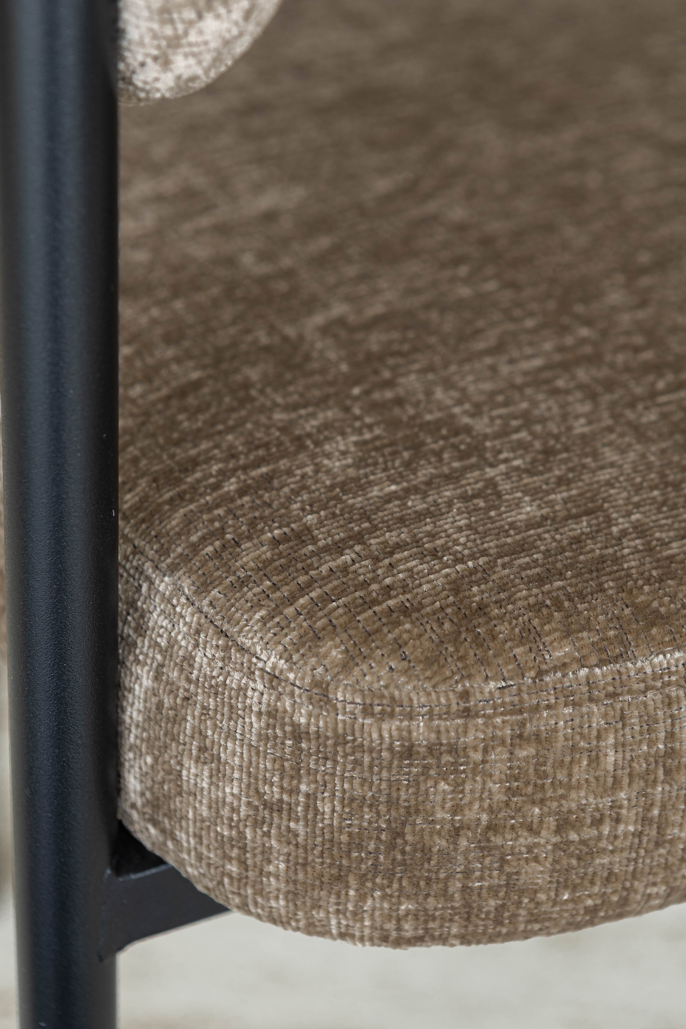 Colette - Lot2 Fauteuils Table - Tissu/Métal - Noir/Coffee