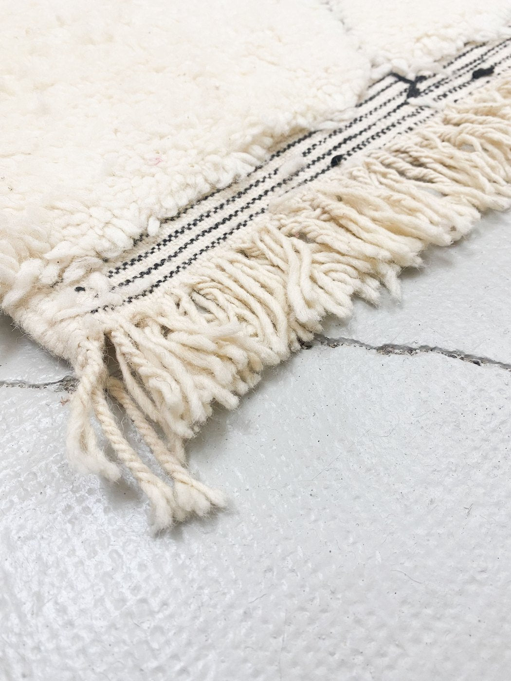 Beni Ouarain Berber rug 2.84 × 1.98 m