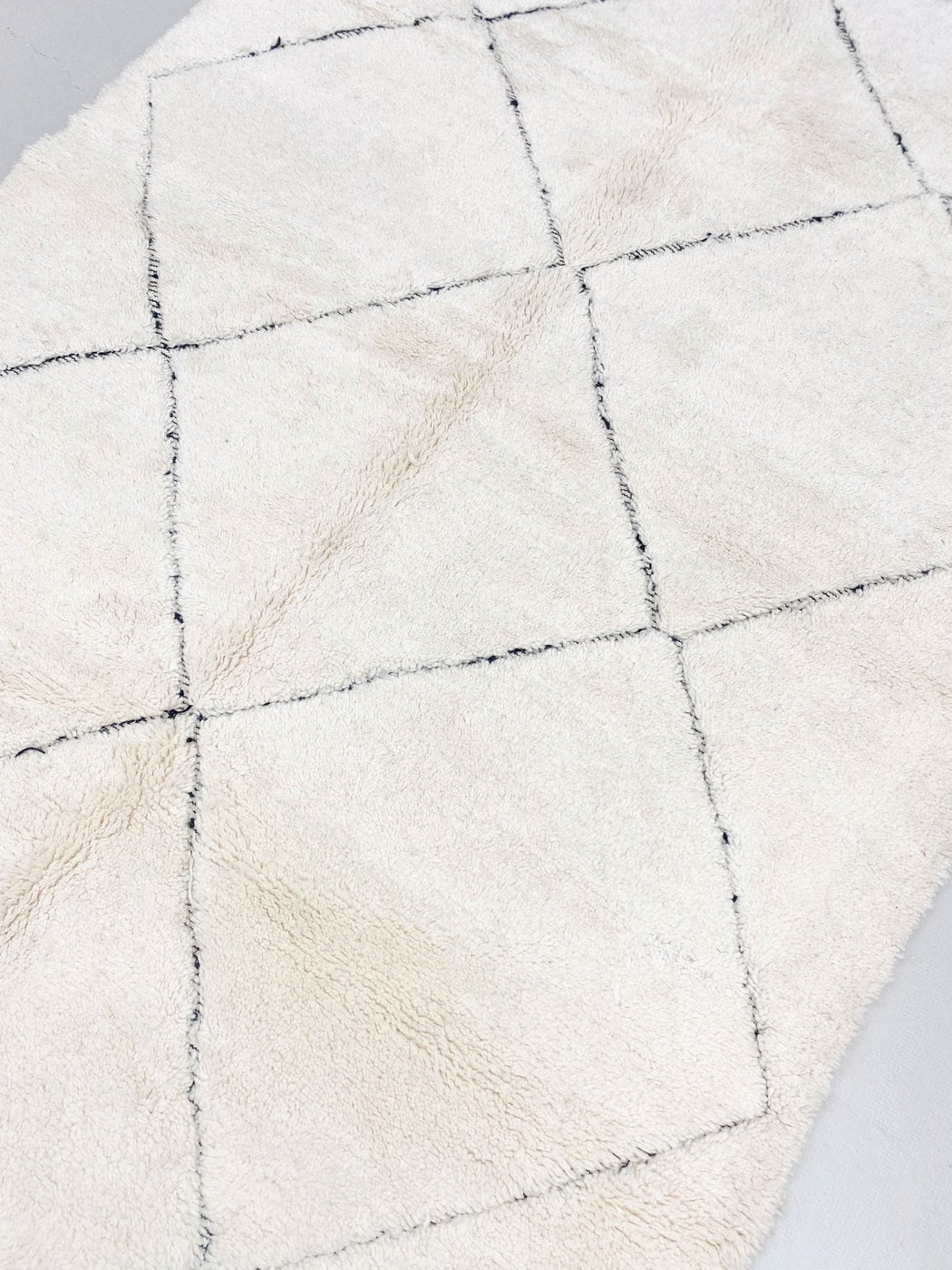 Beni Ouarain Berber rug 3 × 2.02 m