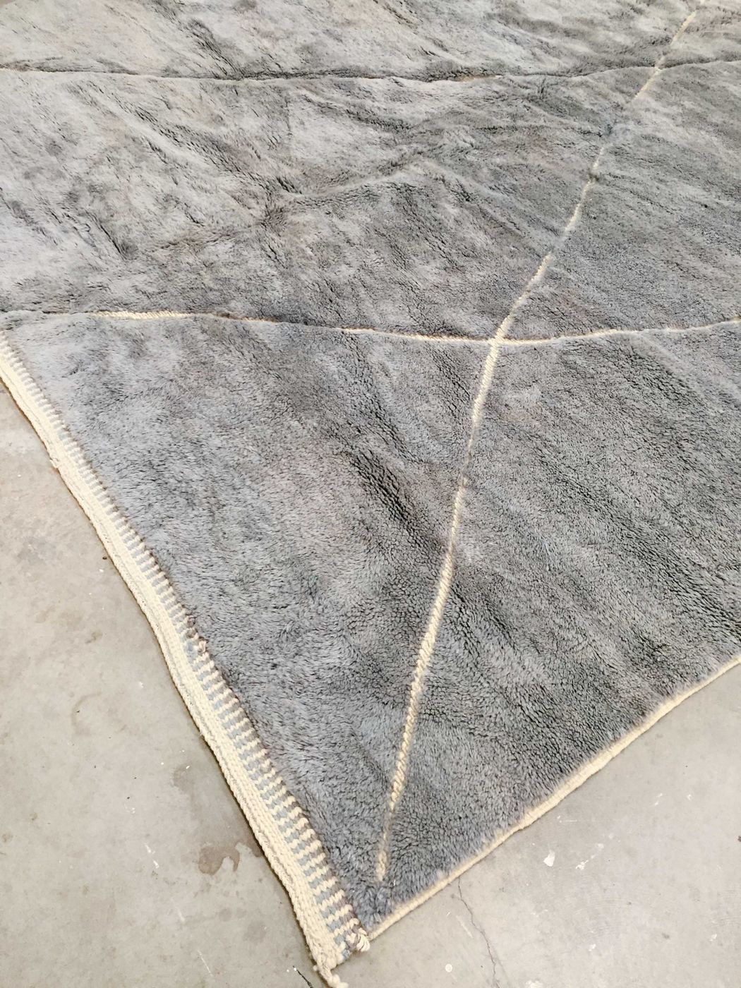 Tappeto berbero marocchino M’Rirt 3,66 × 2,86 m