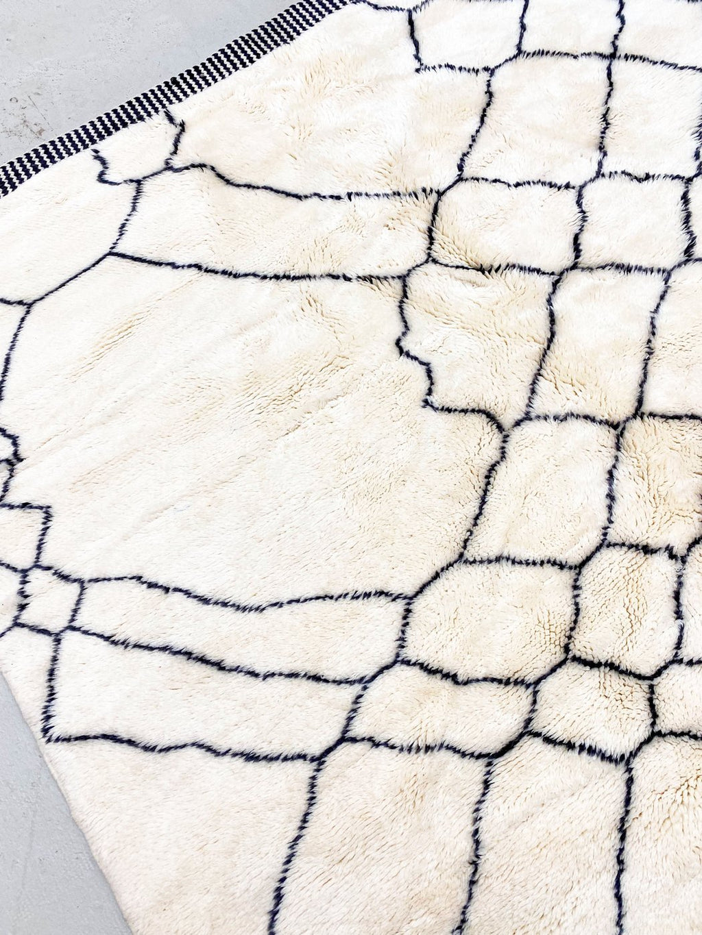 Marokkansk berbertæppe M’Rirt 3,12 x 2,08 m