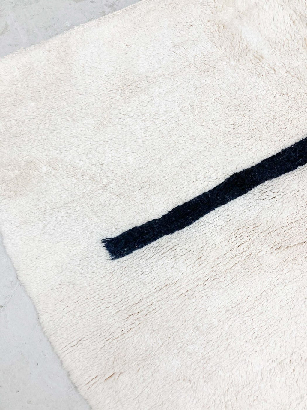 Moroccan Berber M’Rirt Rug 2.98 × 2.02 m