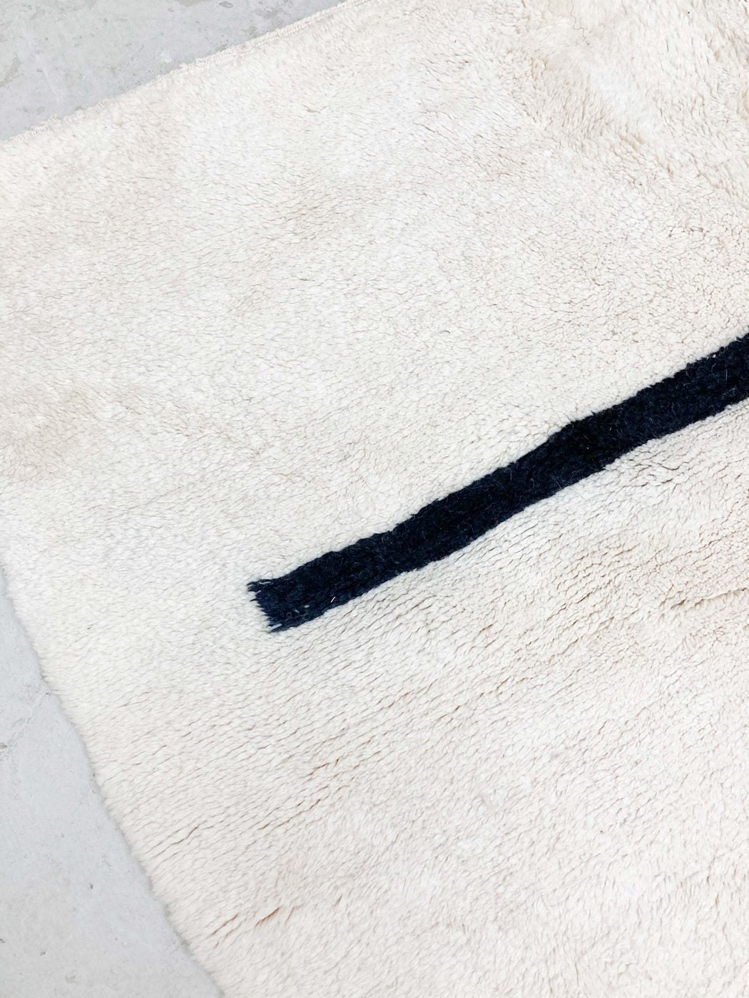 Moroccan Berber M’Rirt Rug 2.98 × 2.02 m