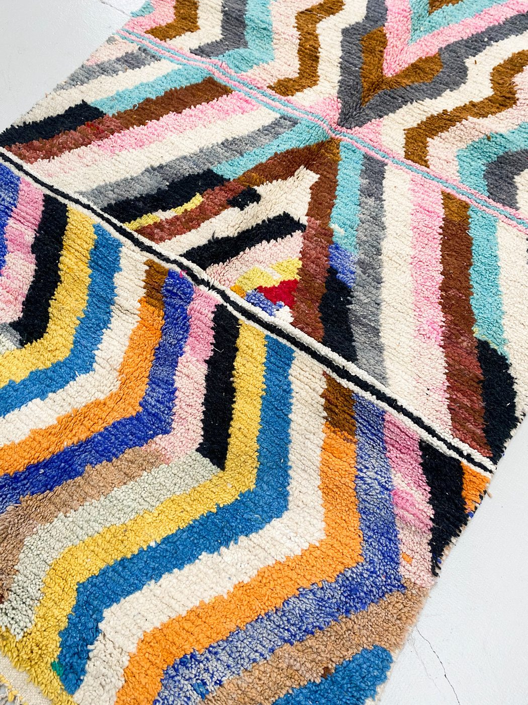 Alfombra bereber marroquí Boujaad 2,47 × 1,56 m