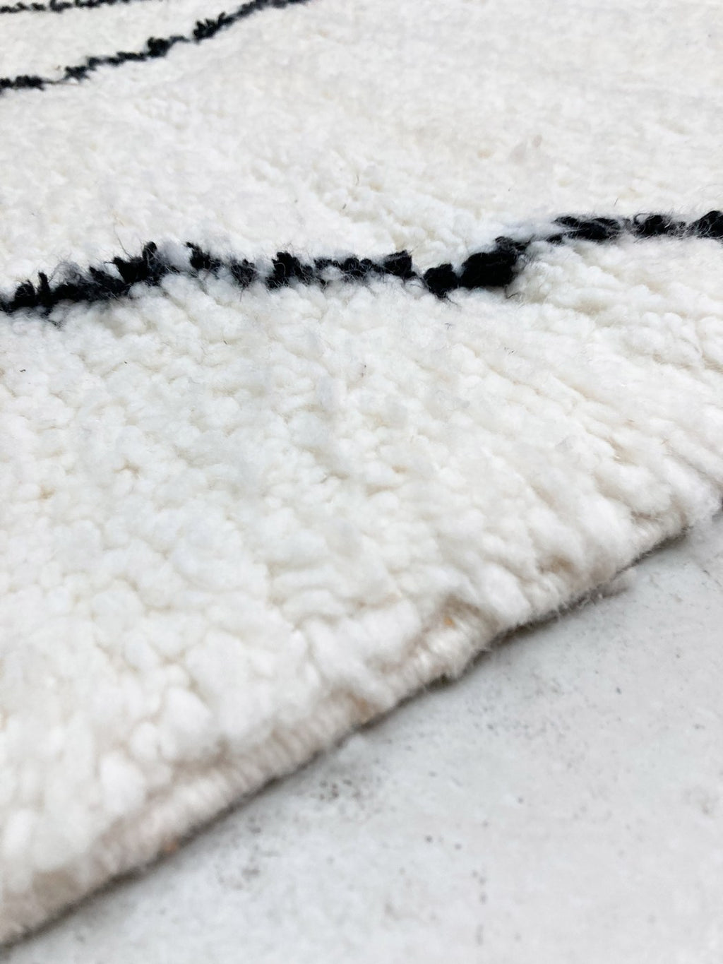 Alfombra bereber Beni Ouarain 2,36 × 1,65 m