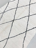 Alfombra bereber Beni Ouarain 2,36 × 1,65 m