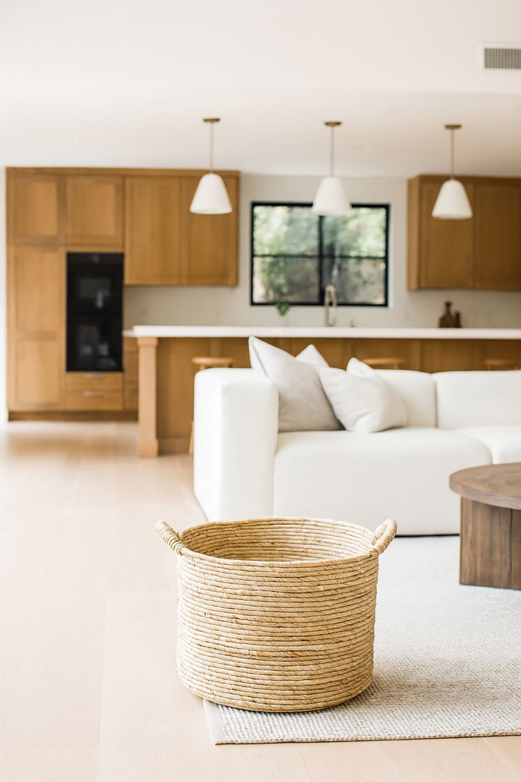 Abir Basket In Abaca With Hand-Woven Handles