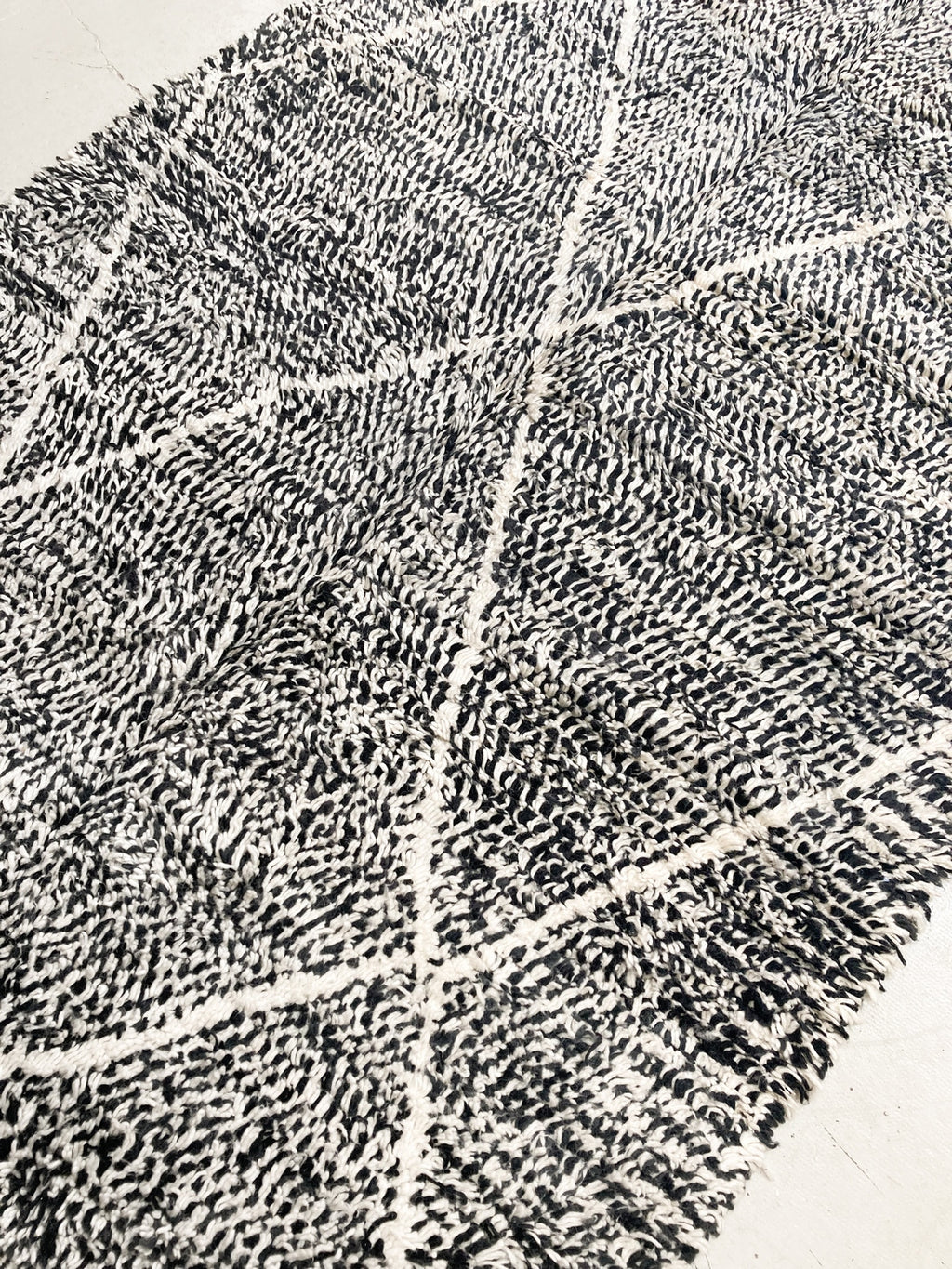 Alfombra bereber Beni Ouarain 2,98 × 1,90 m