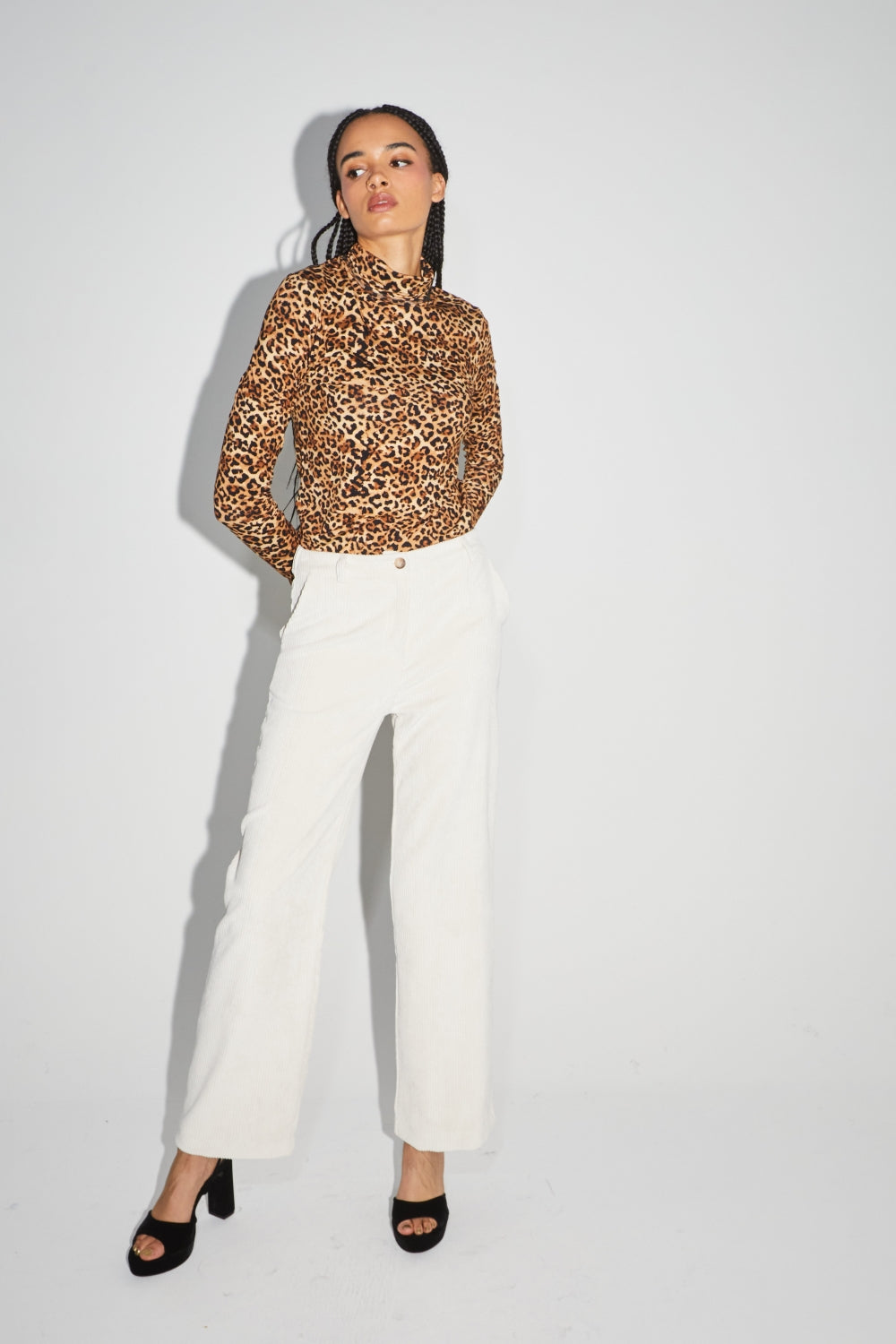 Le Pantalon Yves En Velours Côtelé Vintage Crème