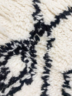 Alfombra bereber marroquí Azilal 1,37 × 0,89 m