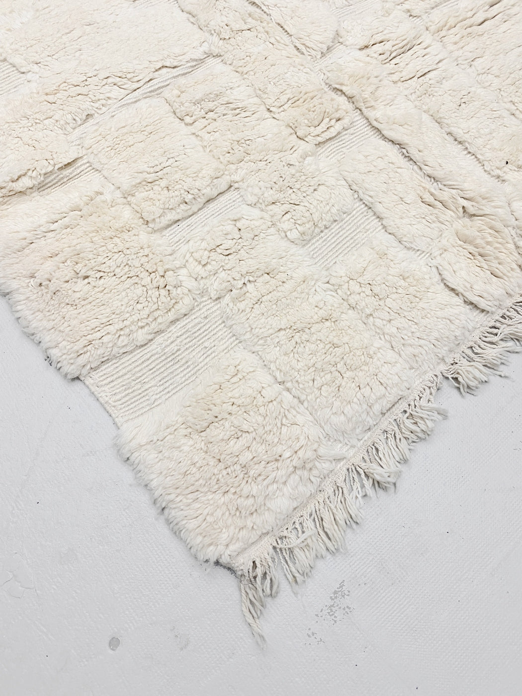 Moroccan M’Rirt Berber rug 2.37 × 1.72 m