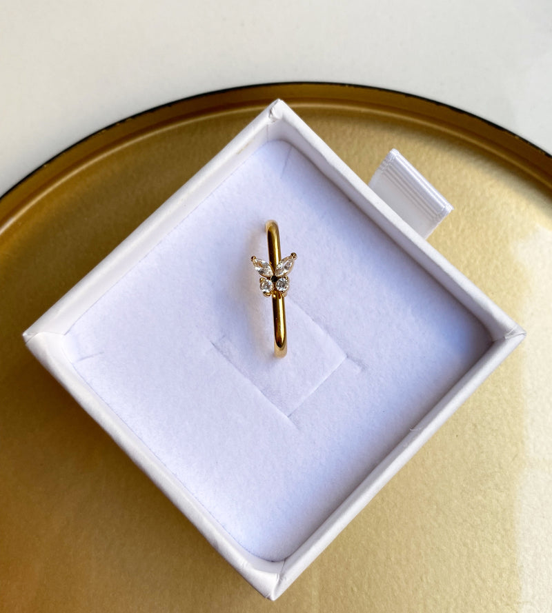 Boucle d'oreille à l'unité Andrew