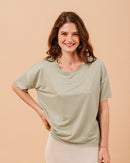 CAMISETA VERDE DEBE VERDE