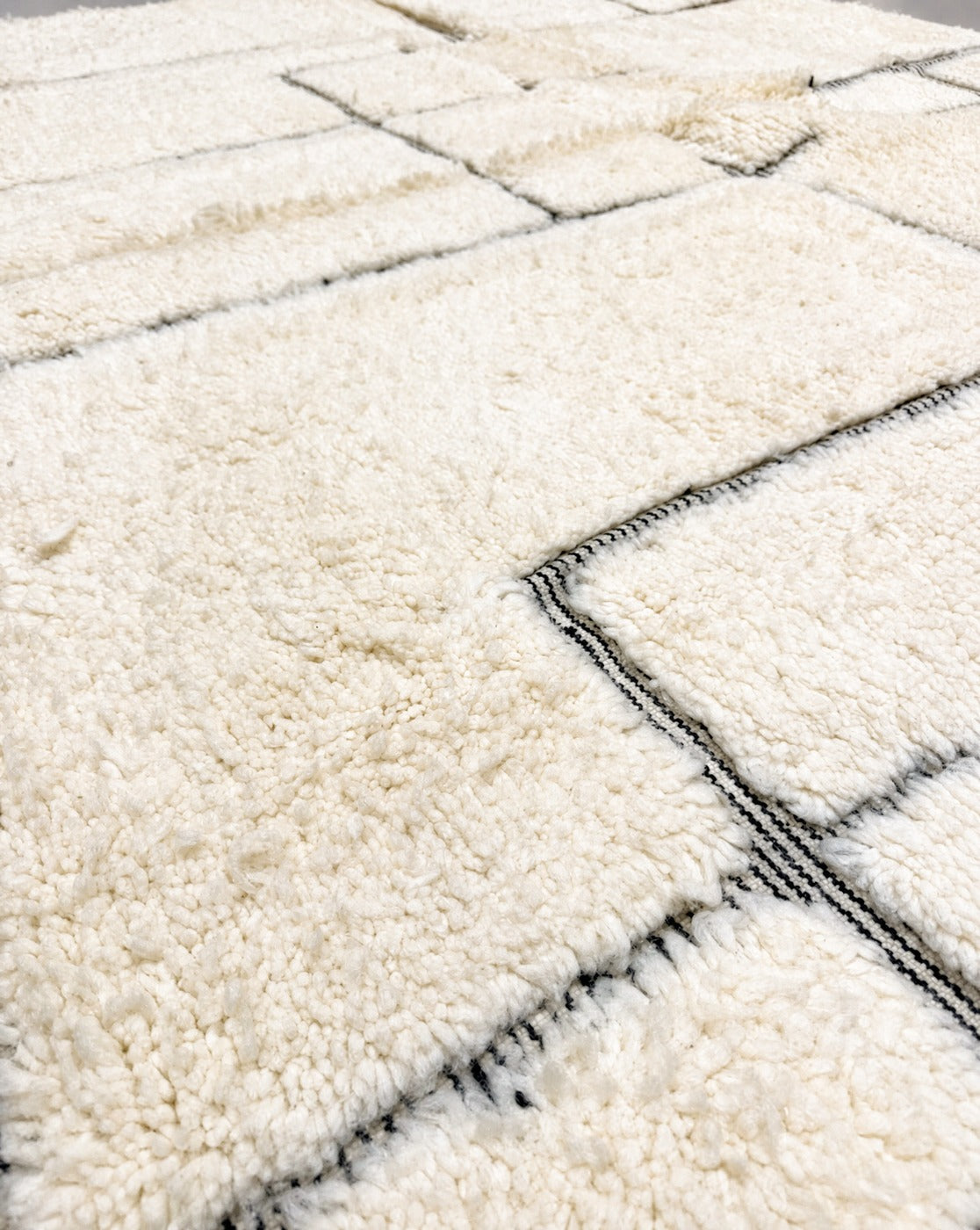 Berber Beni Ouarain rug 2.95X2M