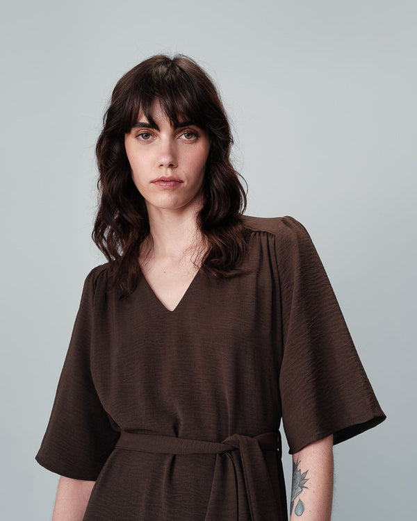 TAUPEFARVET KJOLE NIA TAUPE