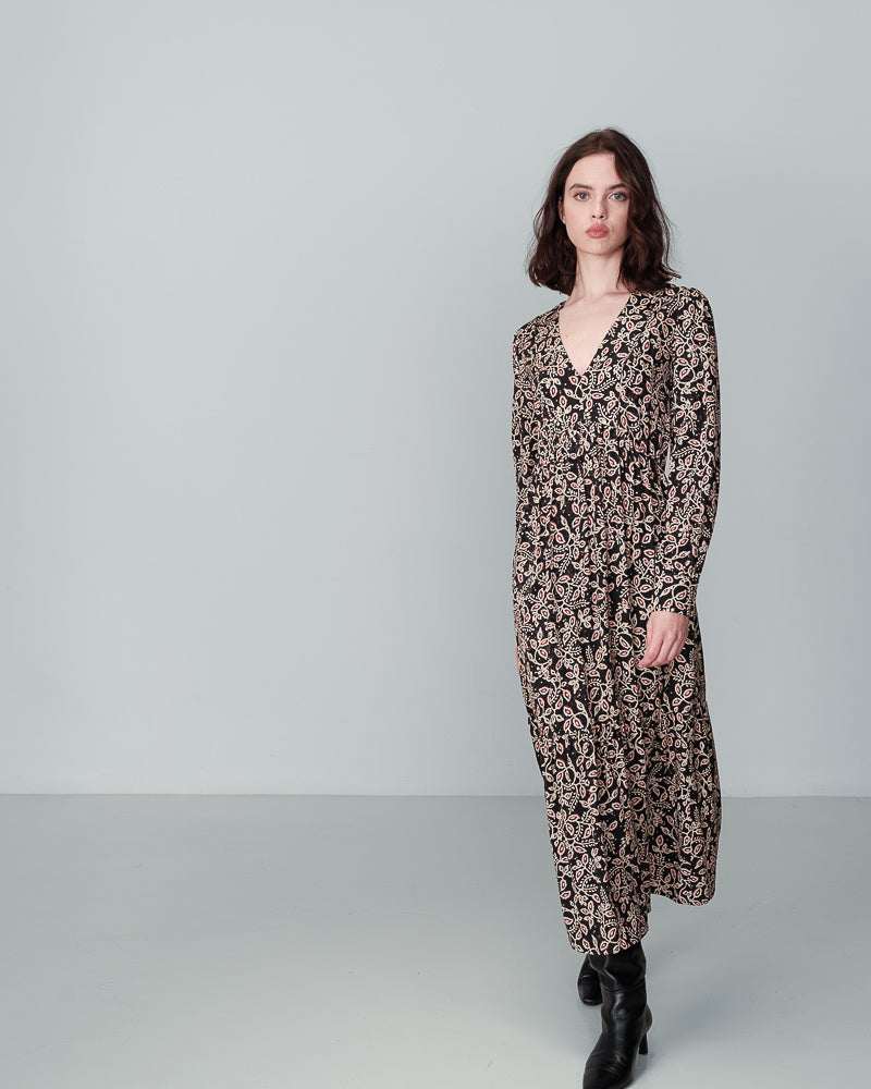 ROBE NOIR NILTON NOIR