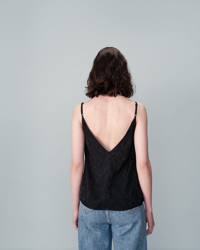 TOP NEGRO NISRINE NEGRO