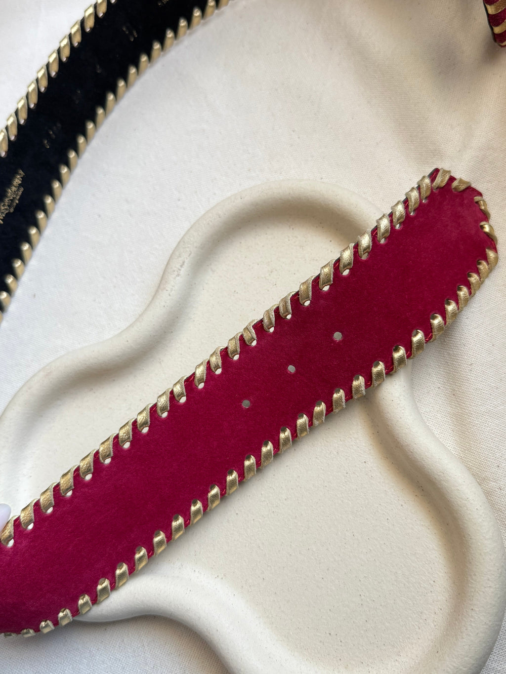 Yves Saint Laurent - Vintage Belt - Raspberry Suede And Gold Leather