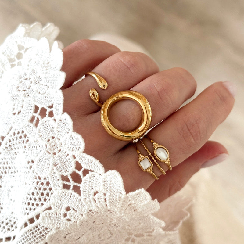 Anillo de acero “Lorna”