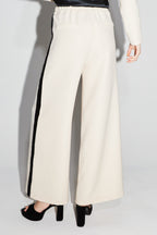 Los pantalones de fumar Neil
