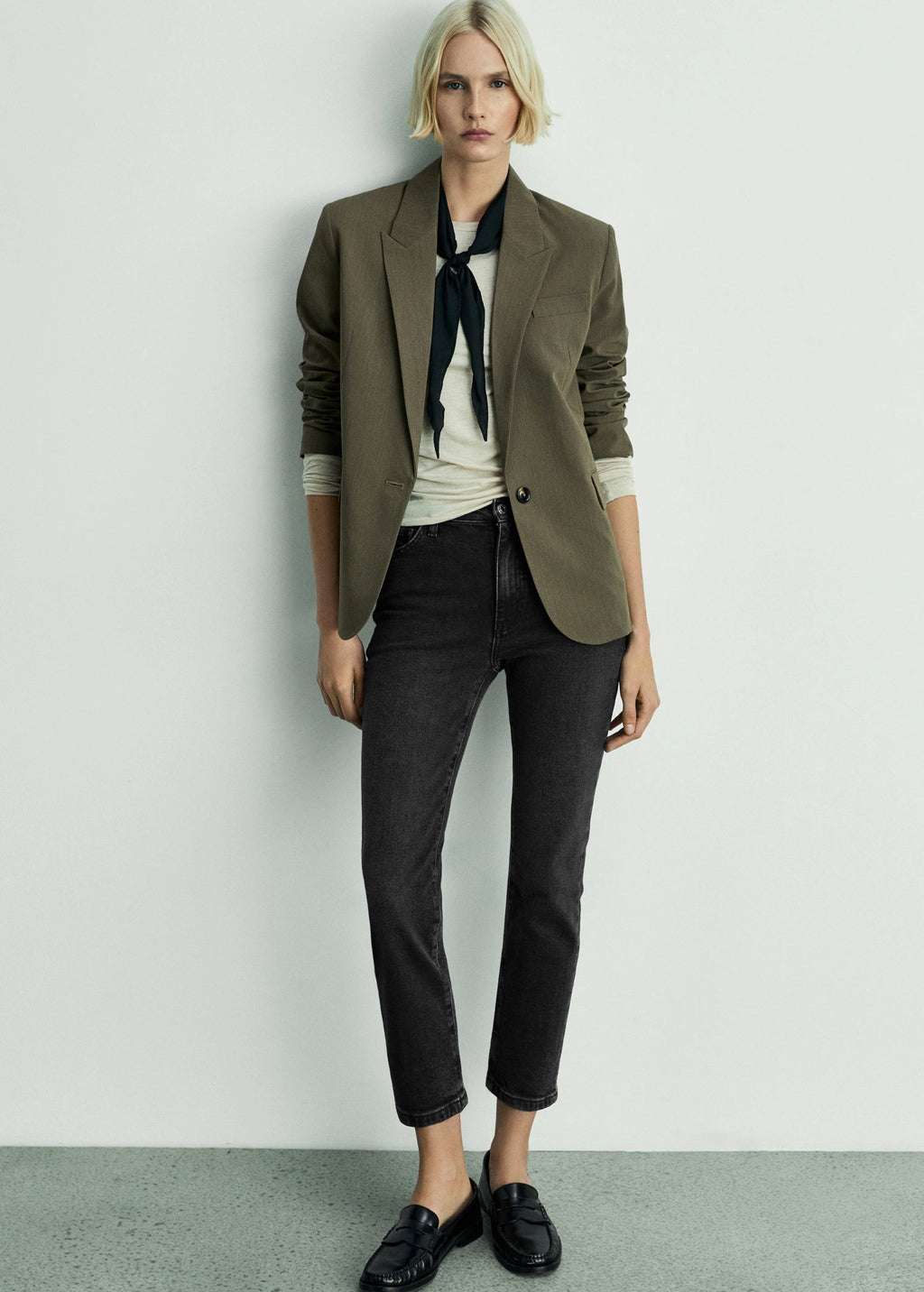 Vaqueros Claudia Slim Crop - Black Denim