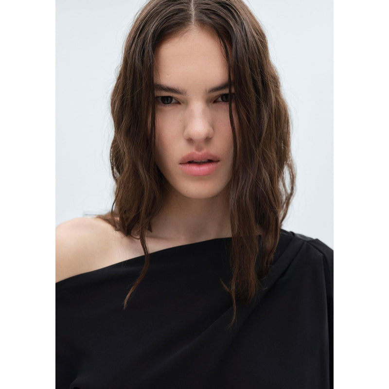 Vestido asimétrico con cinturón - Negro