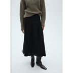 Pleated Midi-Skirt - Black