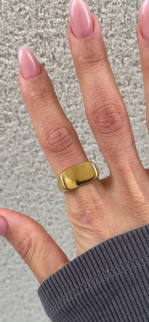 Signet Ring