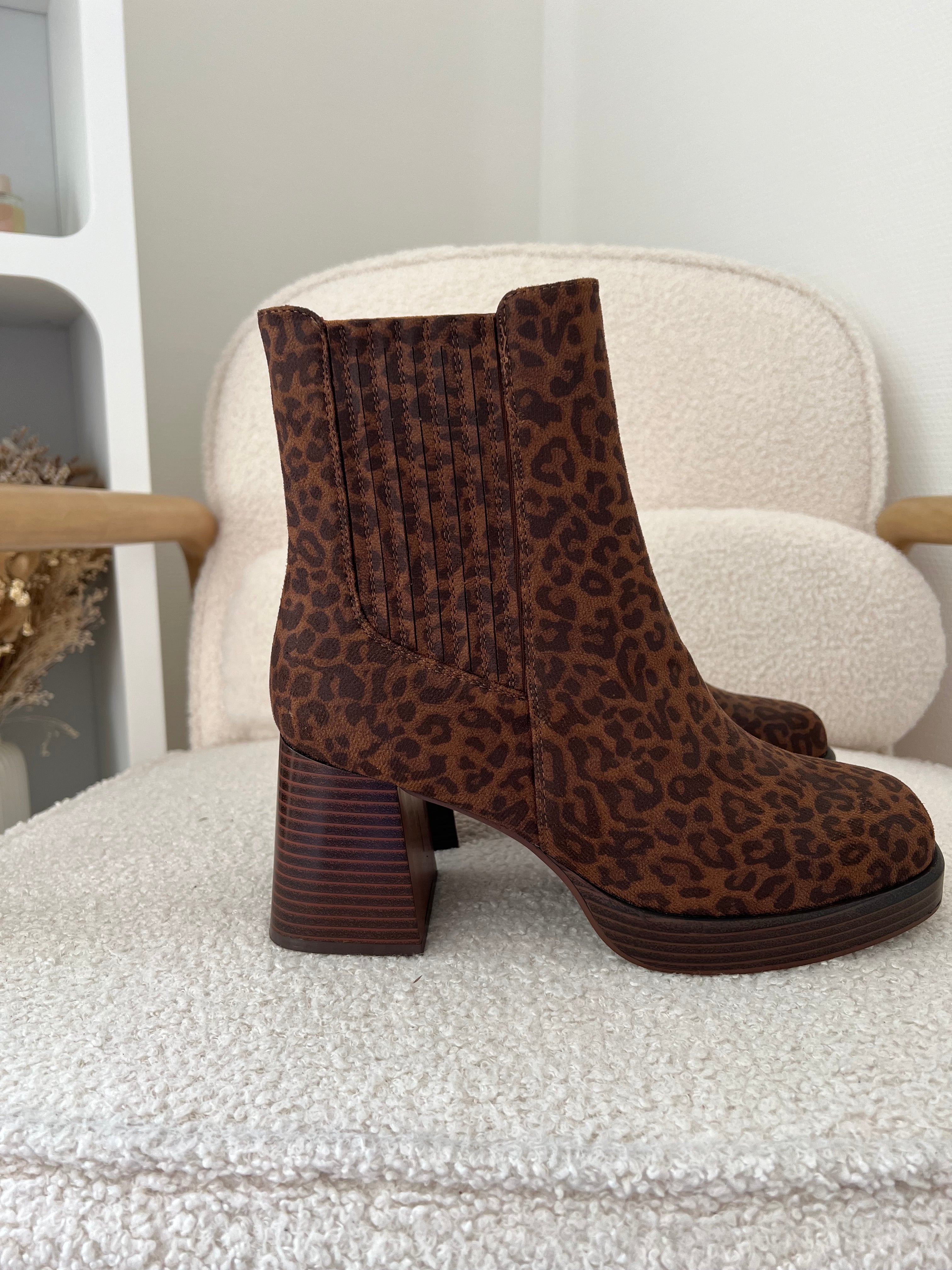 Aurore Léopard Ankle Boots