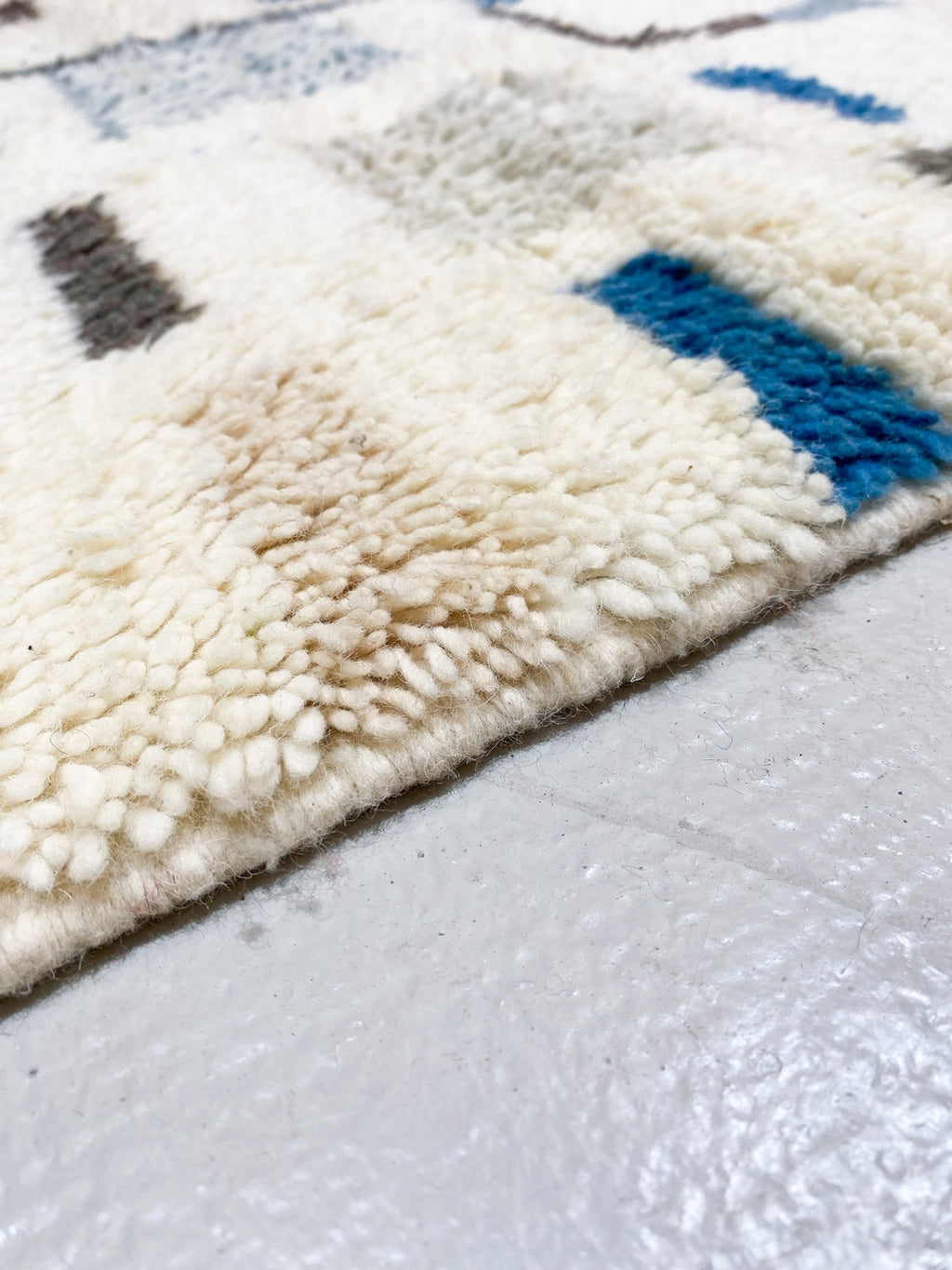 Alfombra bereber marroquí Azilal 2,42 × 1,45 m