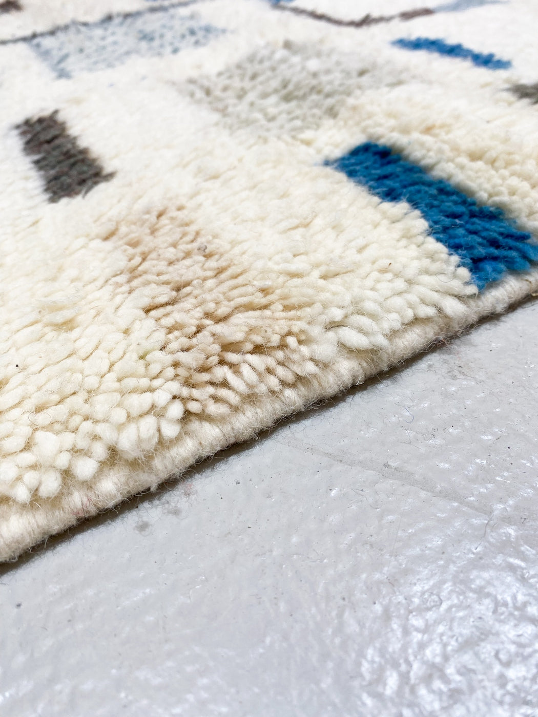 Alfombra bereber marroquí Azilal 2,42 × 1,45 m