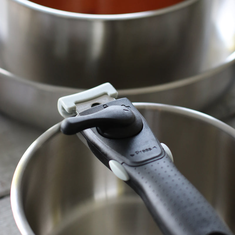 4-Piece Iris Stainless Steel Set