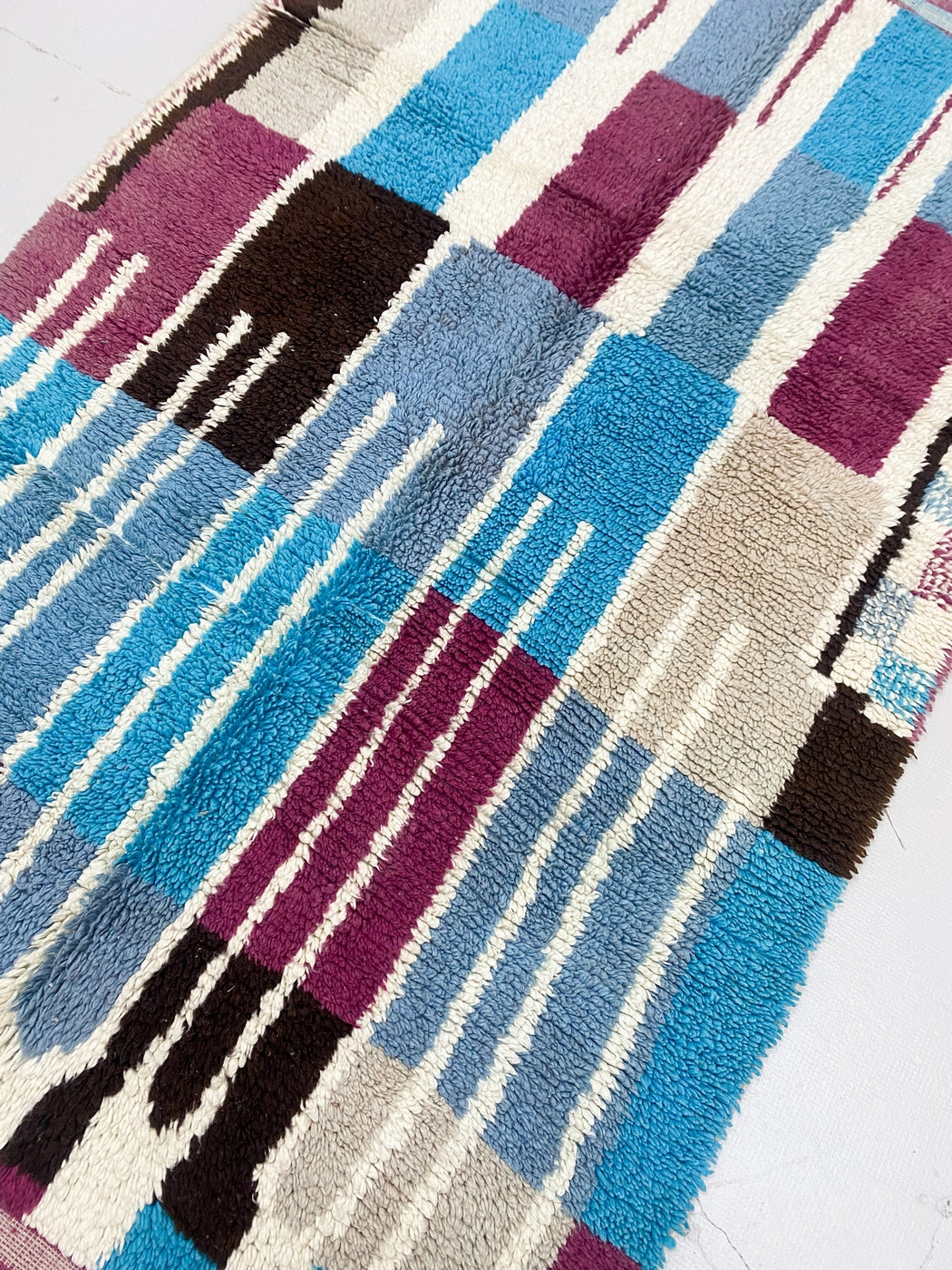 Alfombra bereber marroquí Azilal 2,41 × 1,46 m