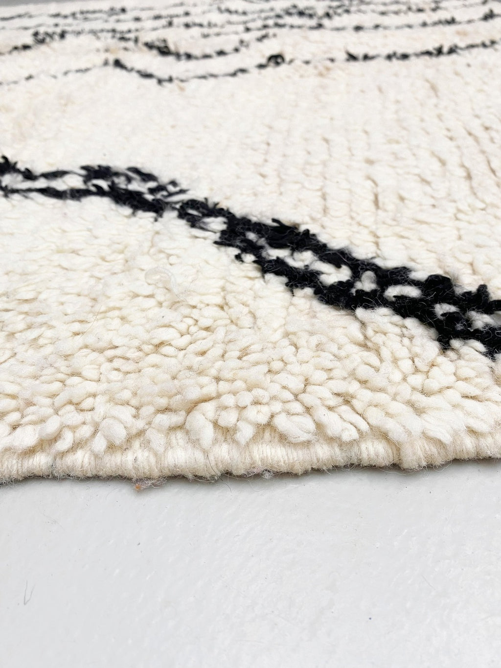 Alfombra bereber marroquí Azilal 2,08 × 1,33 m