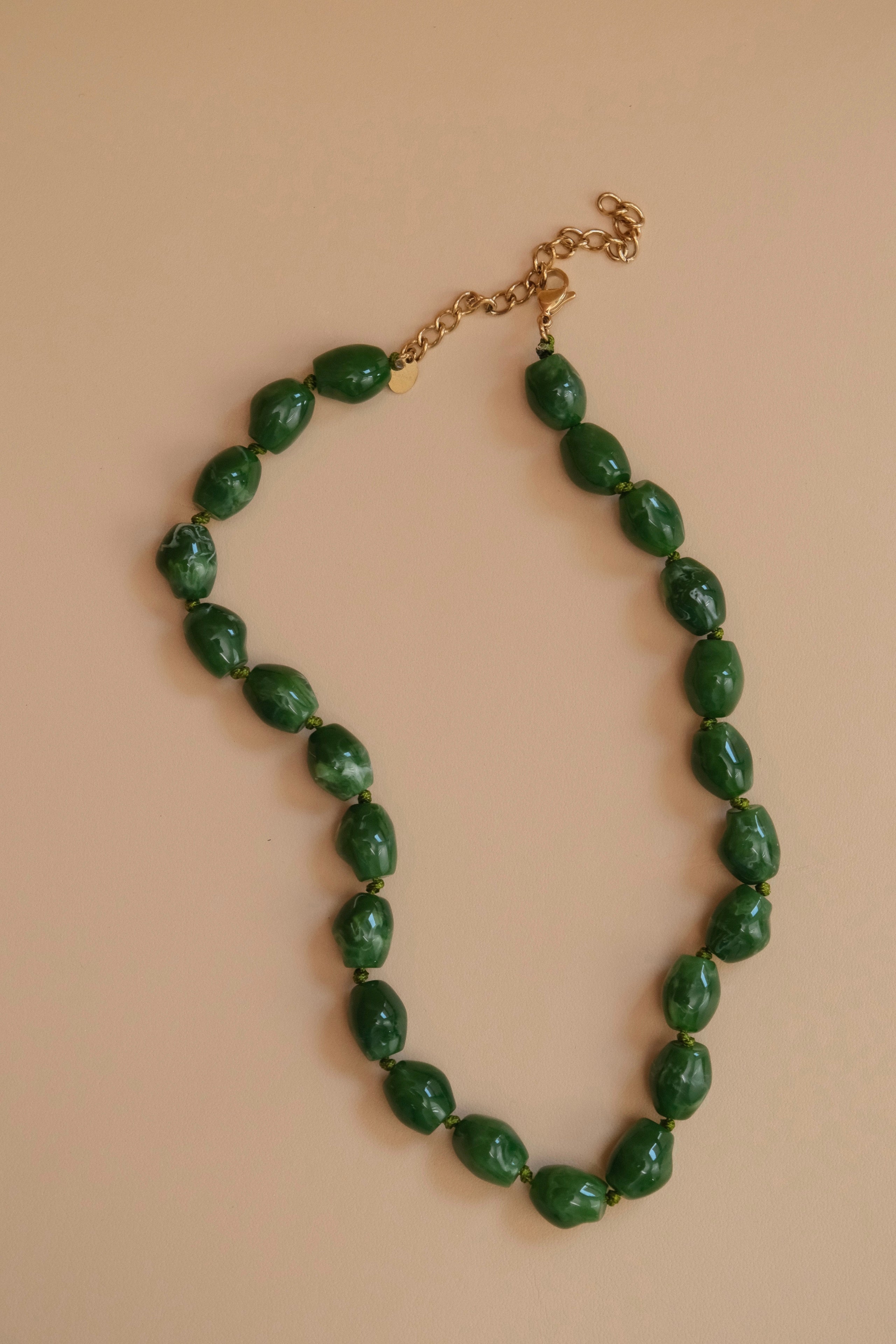 Collier grosses perles kaki