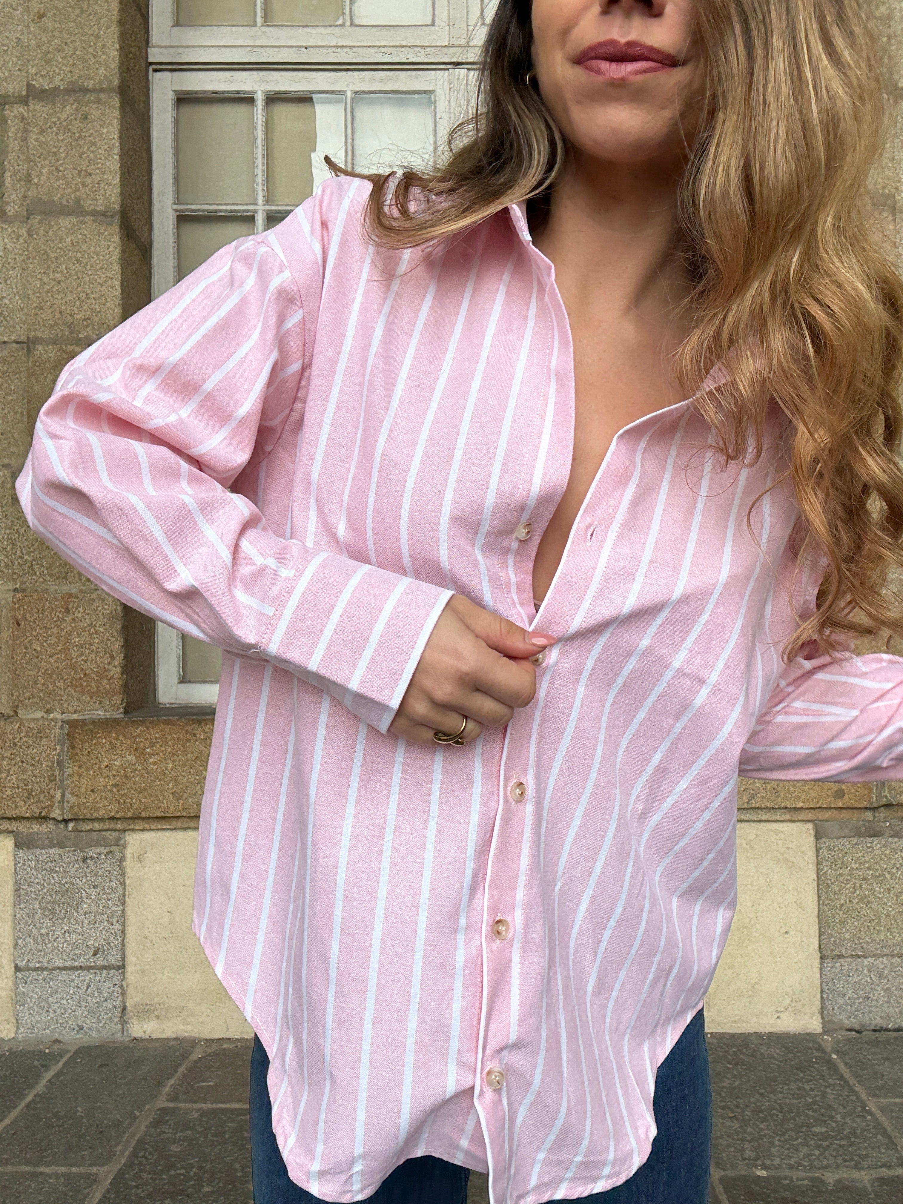 Camisa de rayas rosa bebé