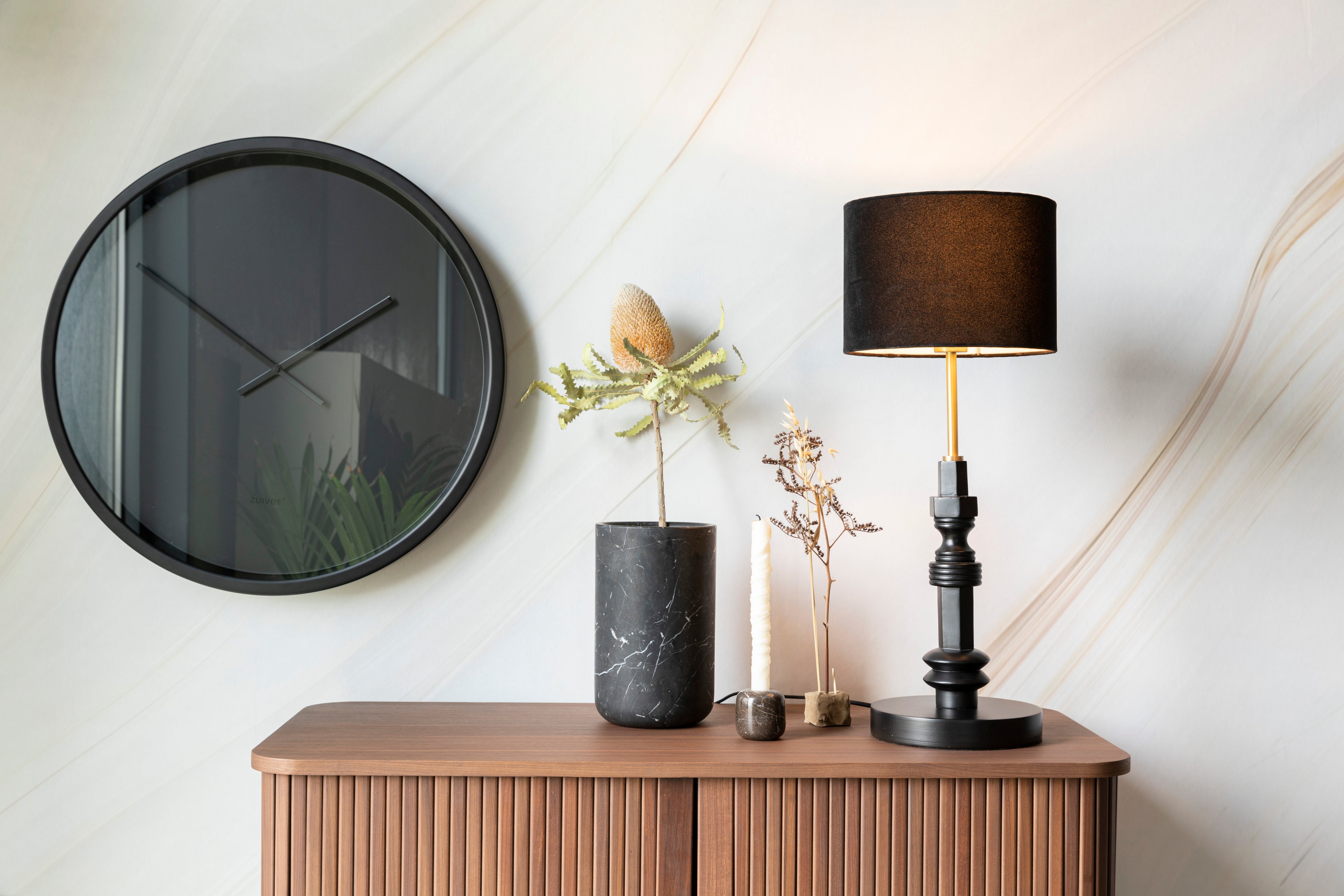 Totem - Table Lamp - Aluminum - Black