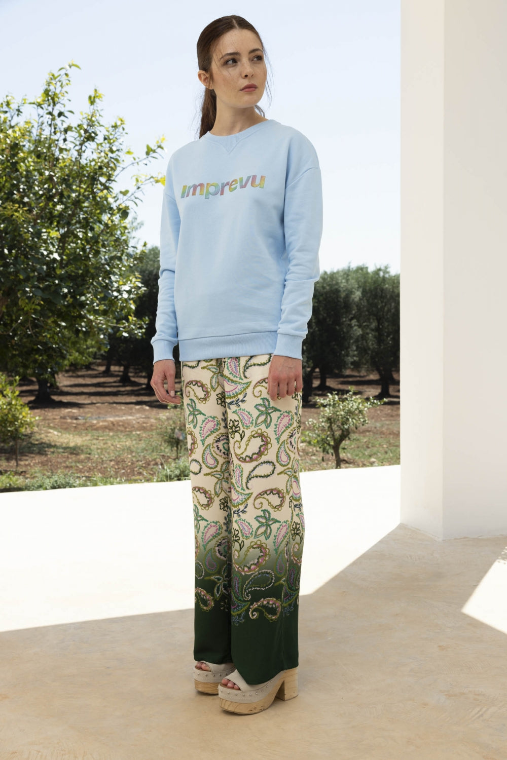 Le Sweatshirt Dario Arc En Ciel Bleu