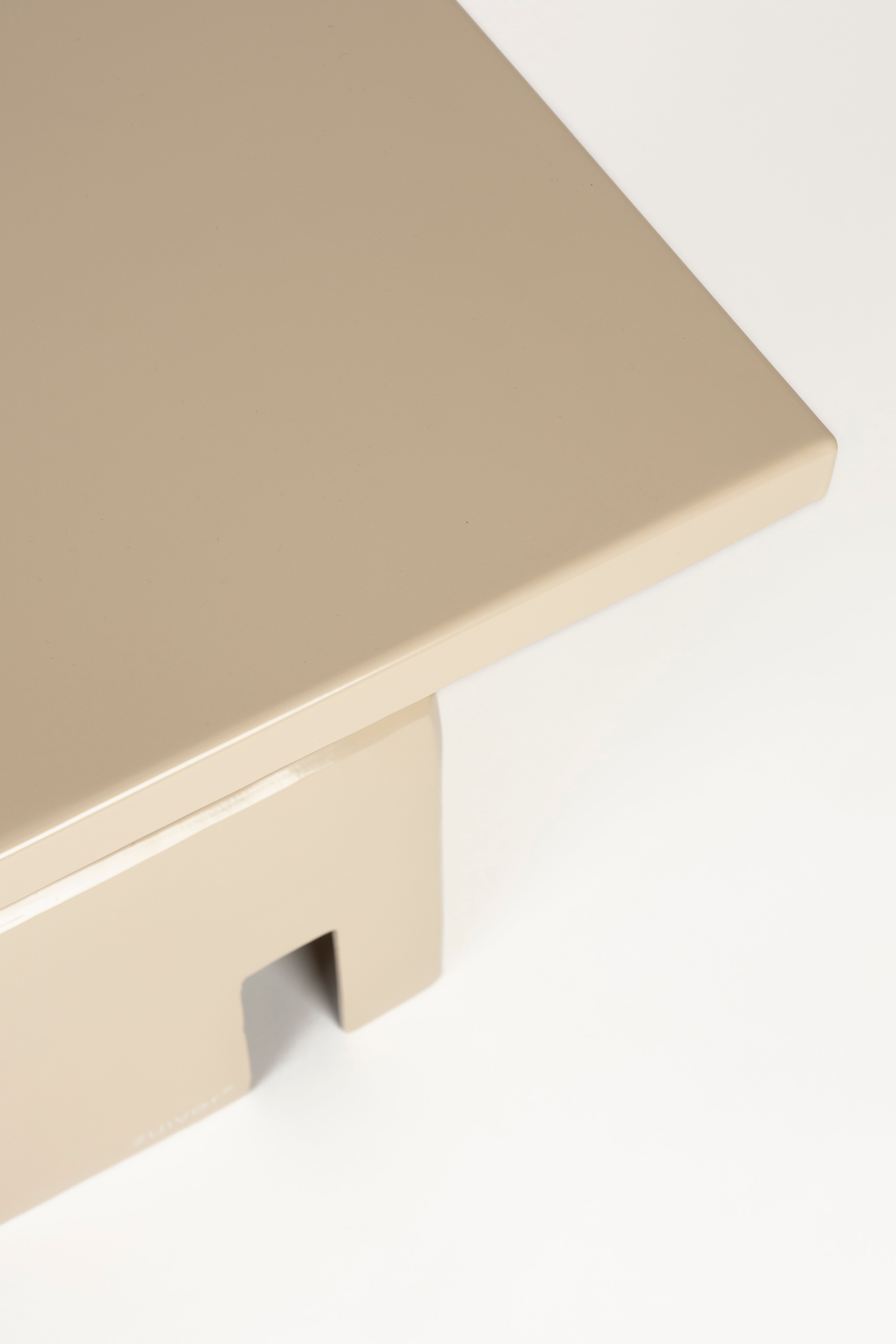 Chubby - Side Table - Iron - Beige