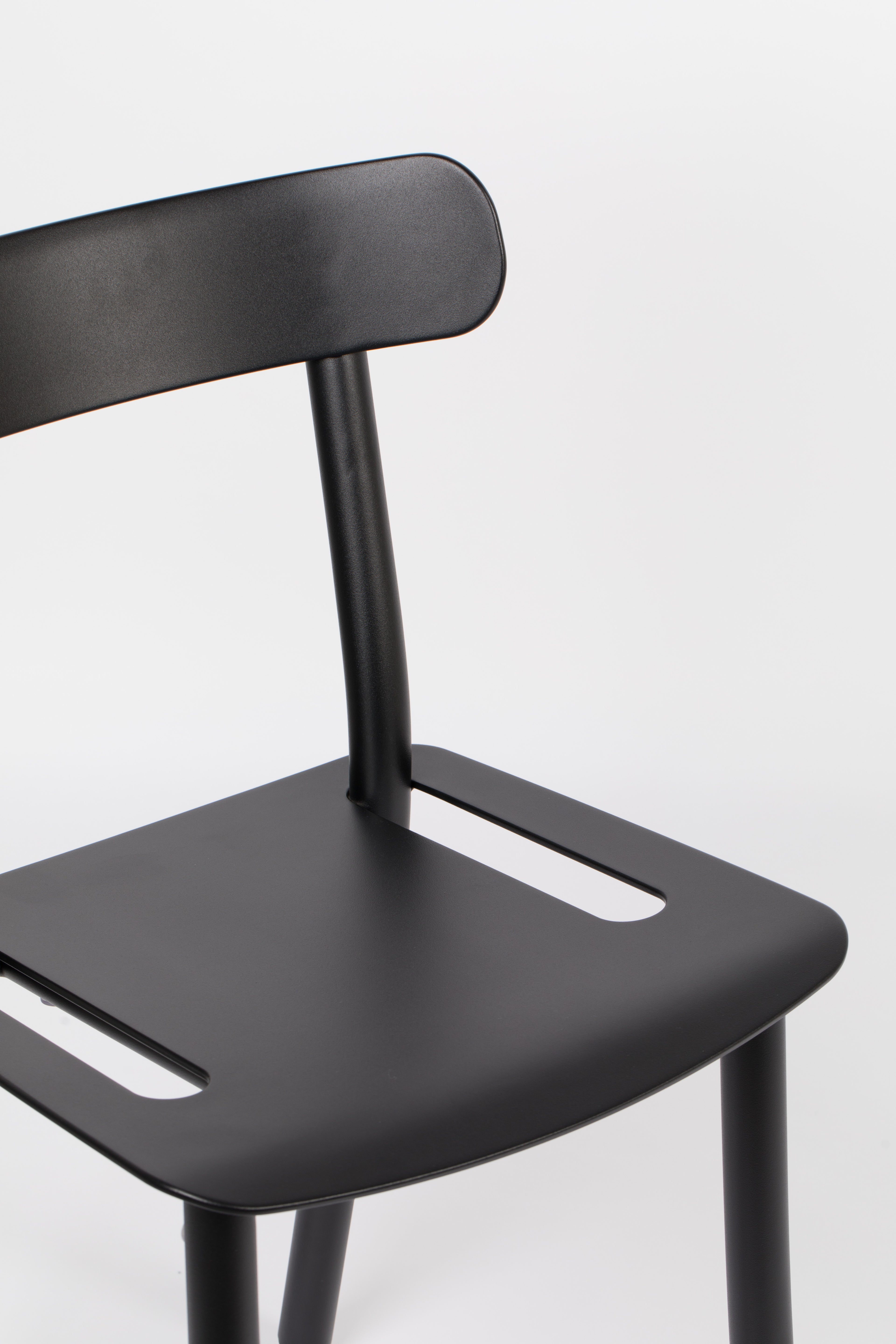 Friday - Outdoor Chair - Aluminum - Black