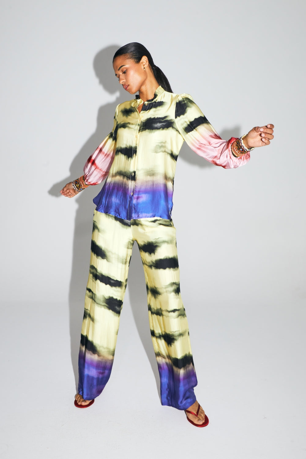 Pantalones Aurora con estampado Tie And Dye de The Funky
