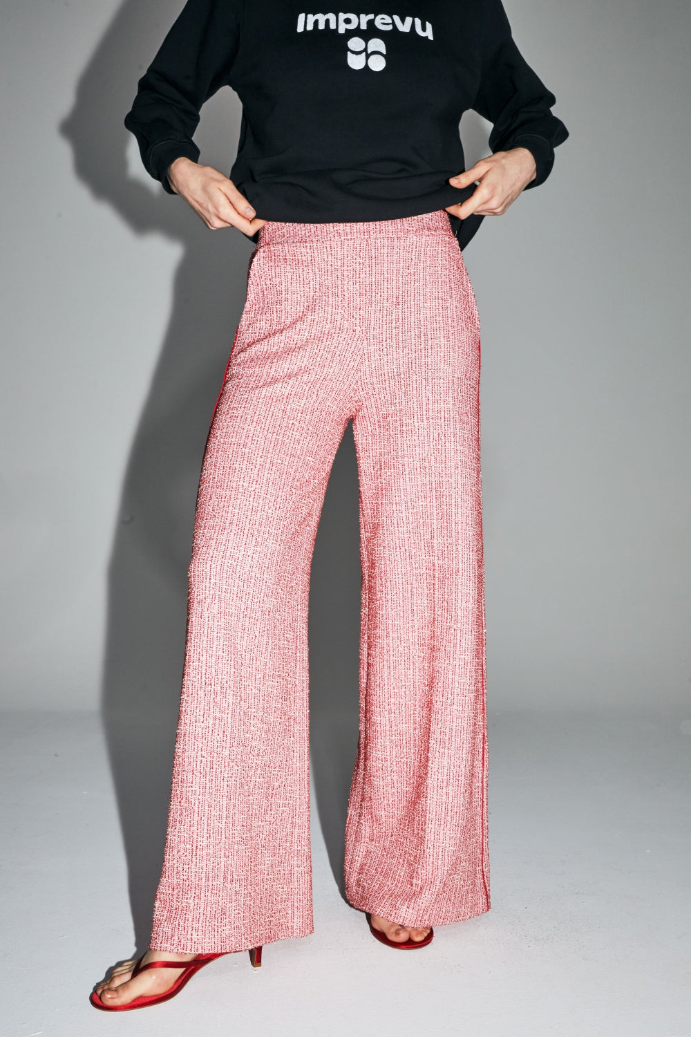 Le Pantalon Charlie Tricot Rouge Et Blanc