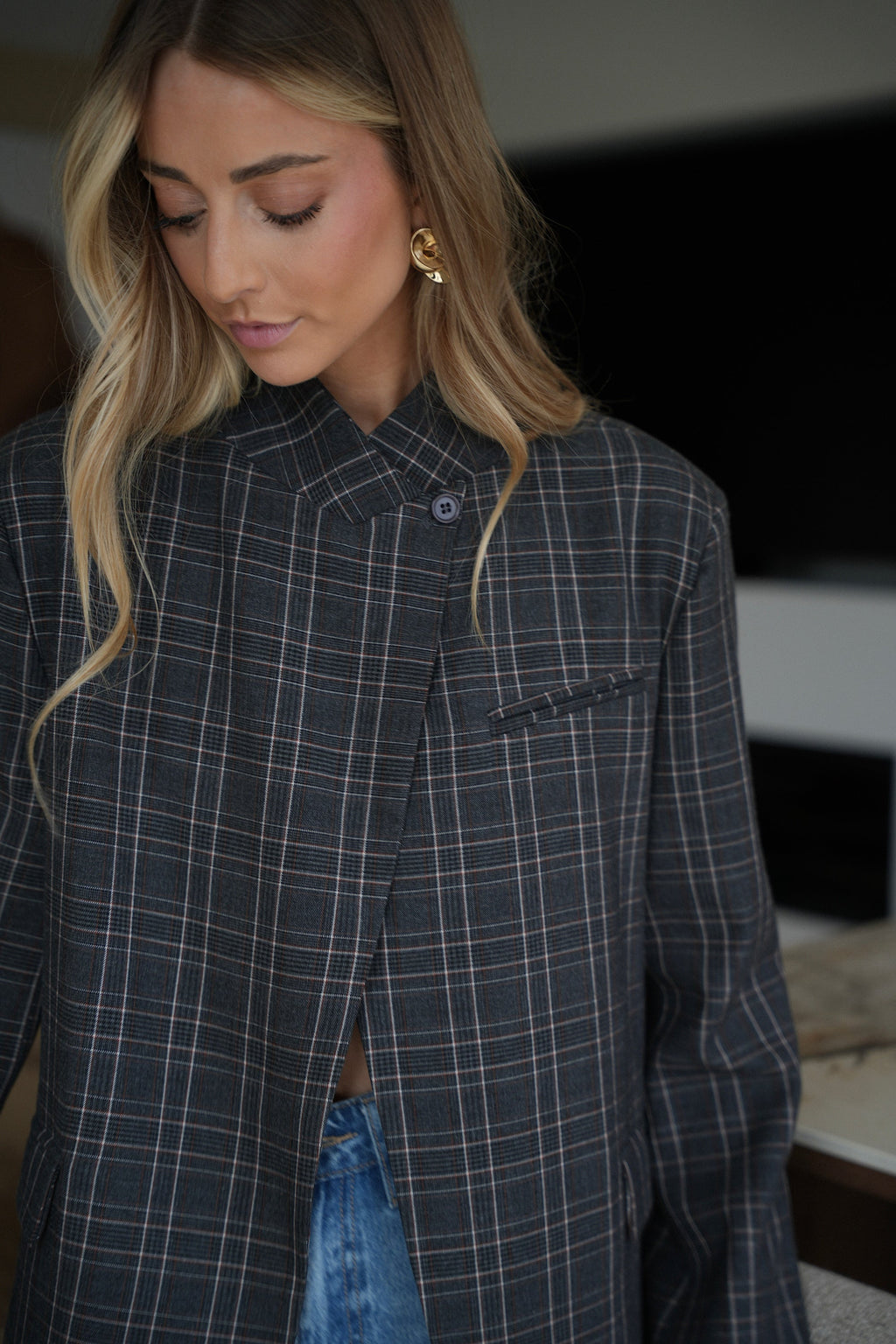 Loane Gray - Asymmetrical Blazer