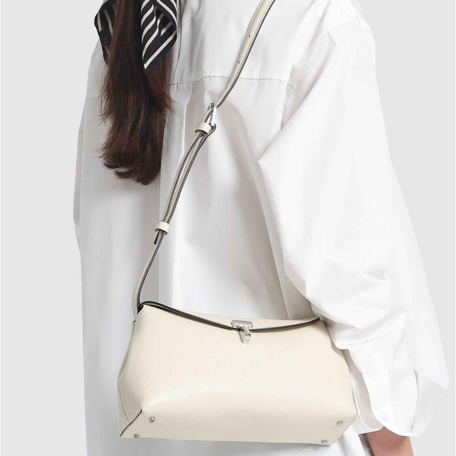 Toteme - Bolso de piel T-Lock - Mujeres - Crema