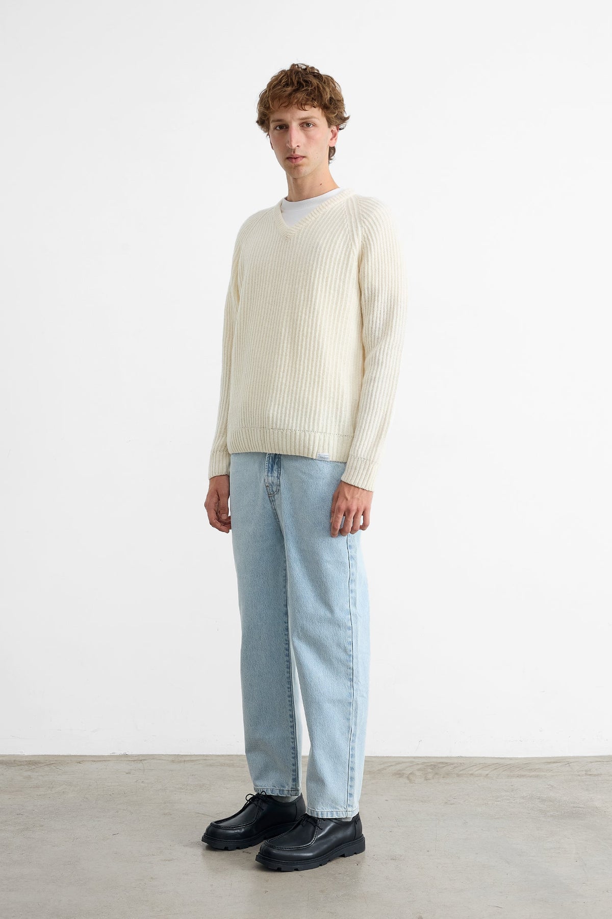 Pull Neil Off White